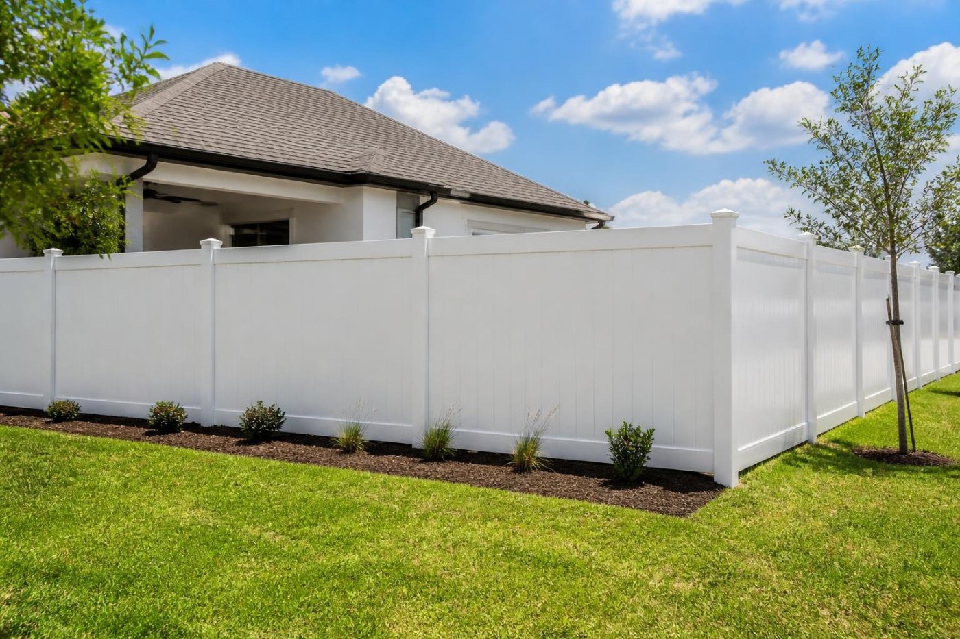 New white vinyl privacy fence